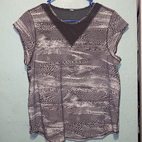 Lululemon - Picture 3 of 5